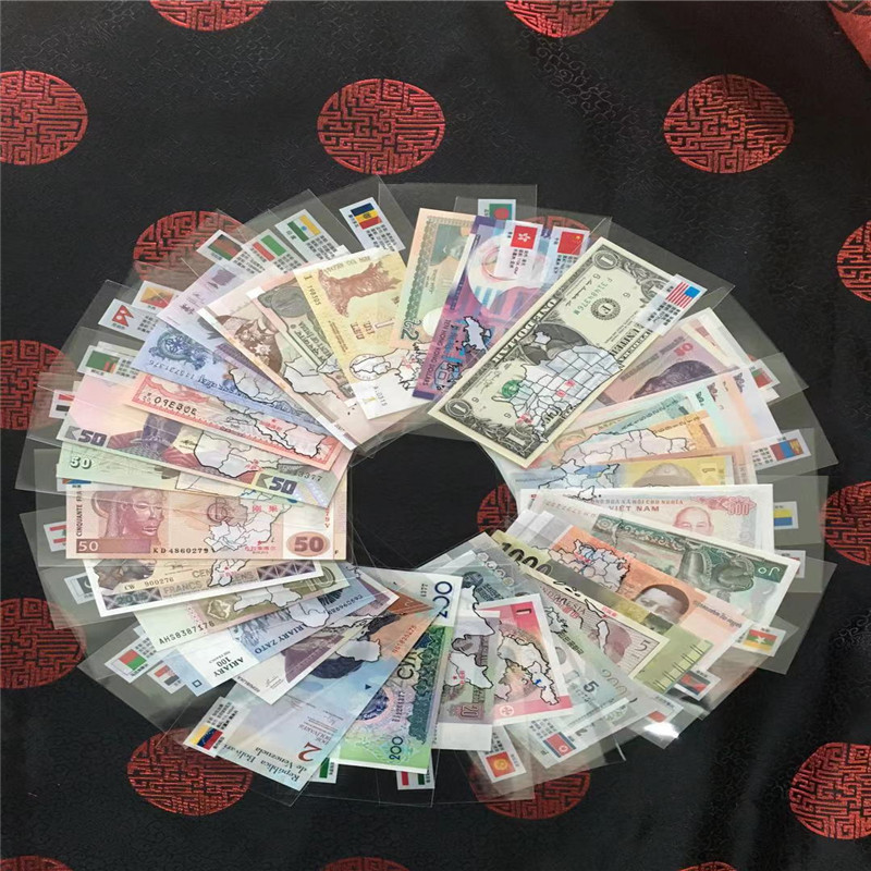 52 Pieces of Foreign Currency, Non-Repeating, 28 National Banknote Paper Red Envelopes, All Domestic Products, Non-Circulation