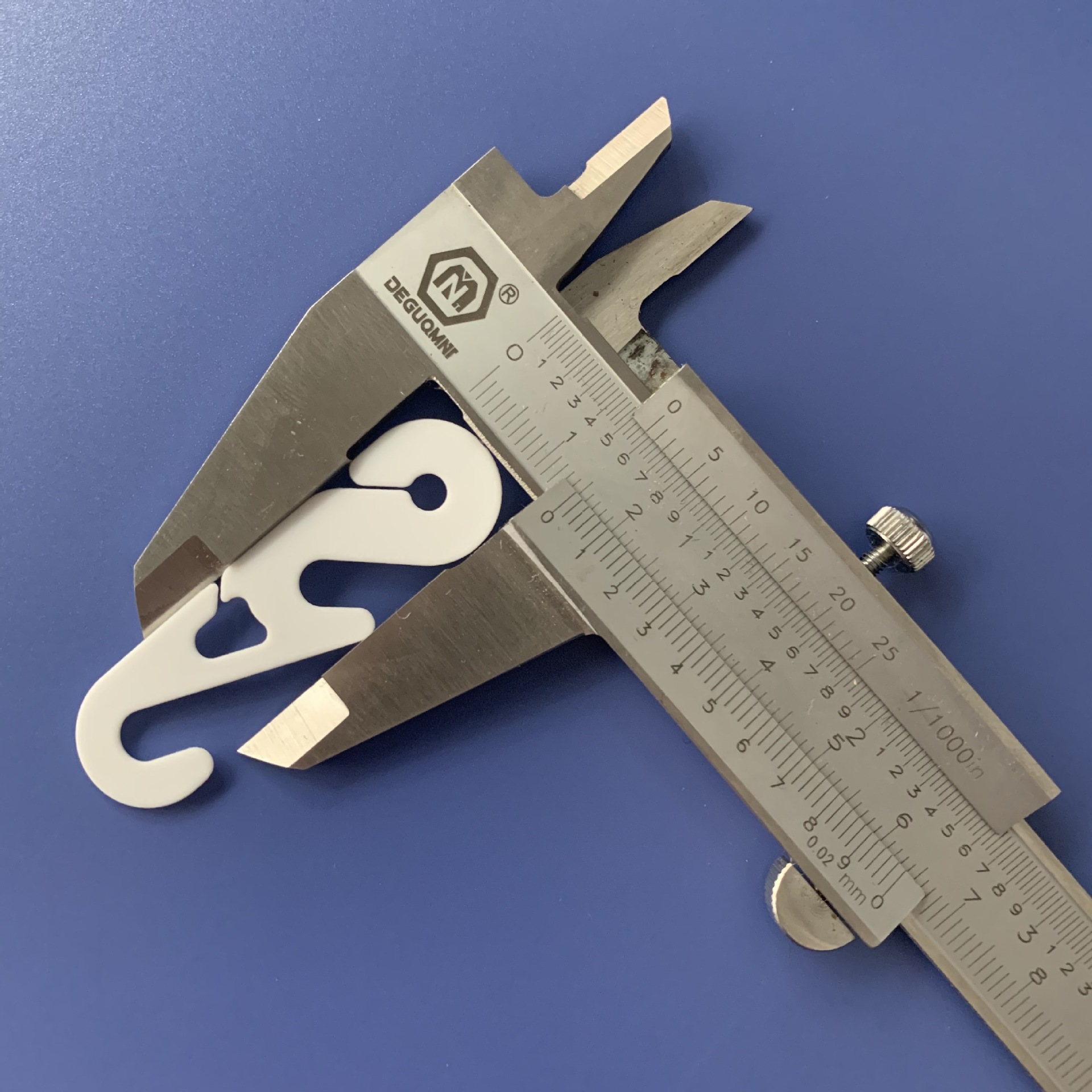 Spot supply N95 mask hook ear rope adjustment buckle S-shaped non-tangle adjustment buckle anti-tangle mask extension ear buckle