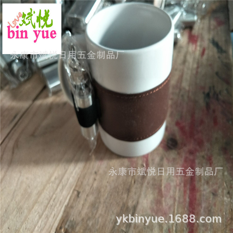 Factory Direct Supply 1 oz stainless steel wine pot mug leather cover suit gift