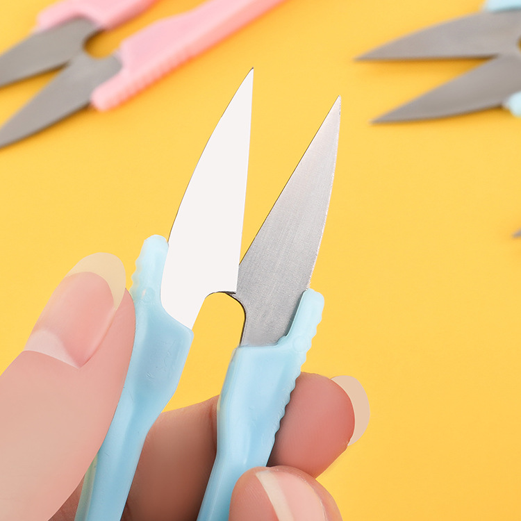 Household Colorfulful U-Shaped Small Scissors Manufacturer Cross-Stitch Spring Yarn Cutter Thread Scissors Individually Packaged Tailor Yarn Scissors