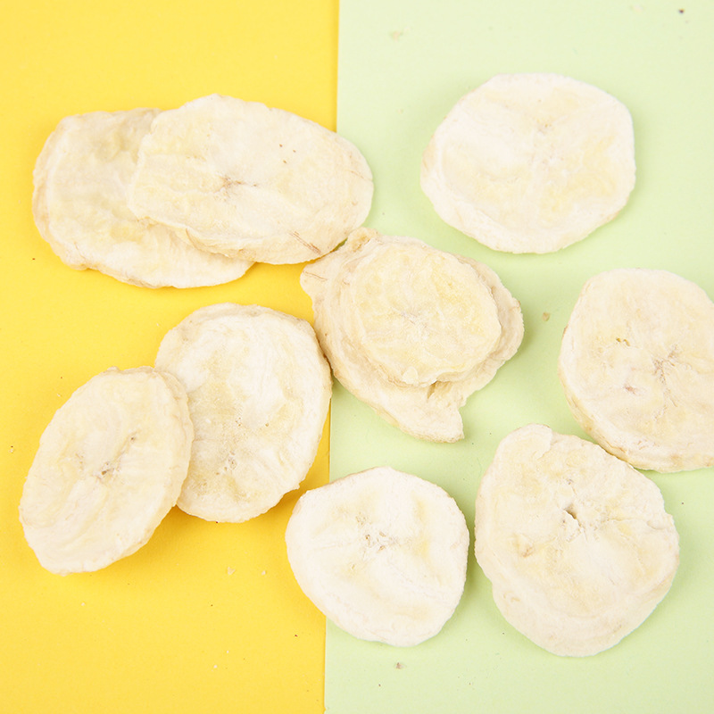 Guoyue factory FD freeze-dried banana slices non-fried dehydrated casual snack crisps crispy soft glutinous wholesale dried banana