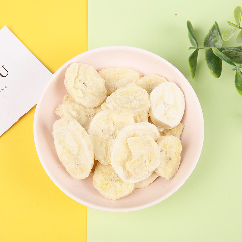 Guoyue factory FD freeze-dried banana slices non-fried dehydrated casual snack crisps crispy soft glutinous wholesale dried banana