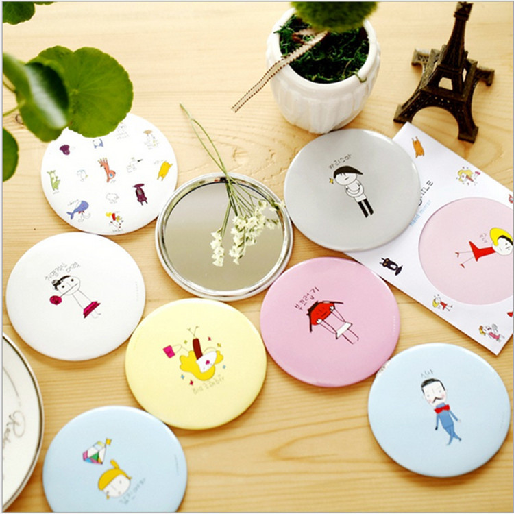 Cartoon mini portable makeup mirror small round mirror round portable cute small mirror HD tinplate mirror gift