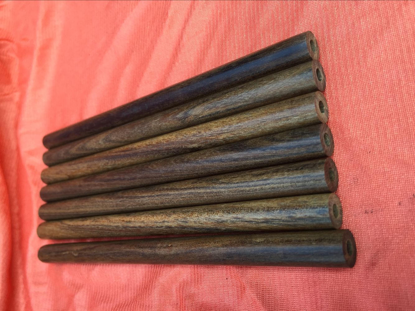 Оптовая продажа на фабрике, материал для держателя сигарет 180*11, красное сандаловое дерево, красное благородное дерево, фиолетовое сандаловое дерево, древесина куриного крыла, глубокое благородное отверстие, круглая палка из палисандра