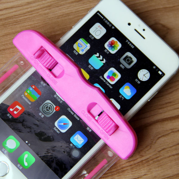 A1945Pvc Transparent Luminous Waterproof Phone Bag for Swimming, Taking Photos, and Diving, Waterproof Phone Case with Logo Printing and Rain Protection