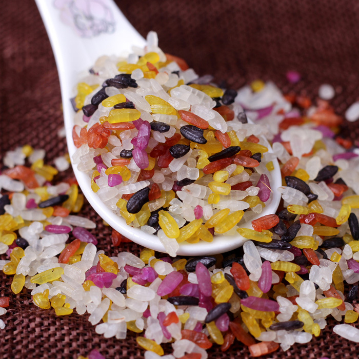 Специальный пятицветный рис Юньнань Лупин 1кг, рис с цветами Буюй, ручной работы, растительно окрашенный, цветной клейкий рис