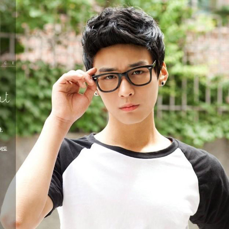 Japanese and Korean Fashion Wigs for Men, Men's Airplane Hairstyle Wigs, Fluffy and Upturned Wigs, Factory Wholesale Short Hair in Stock