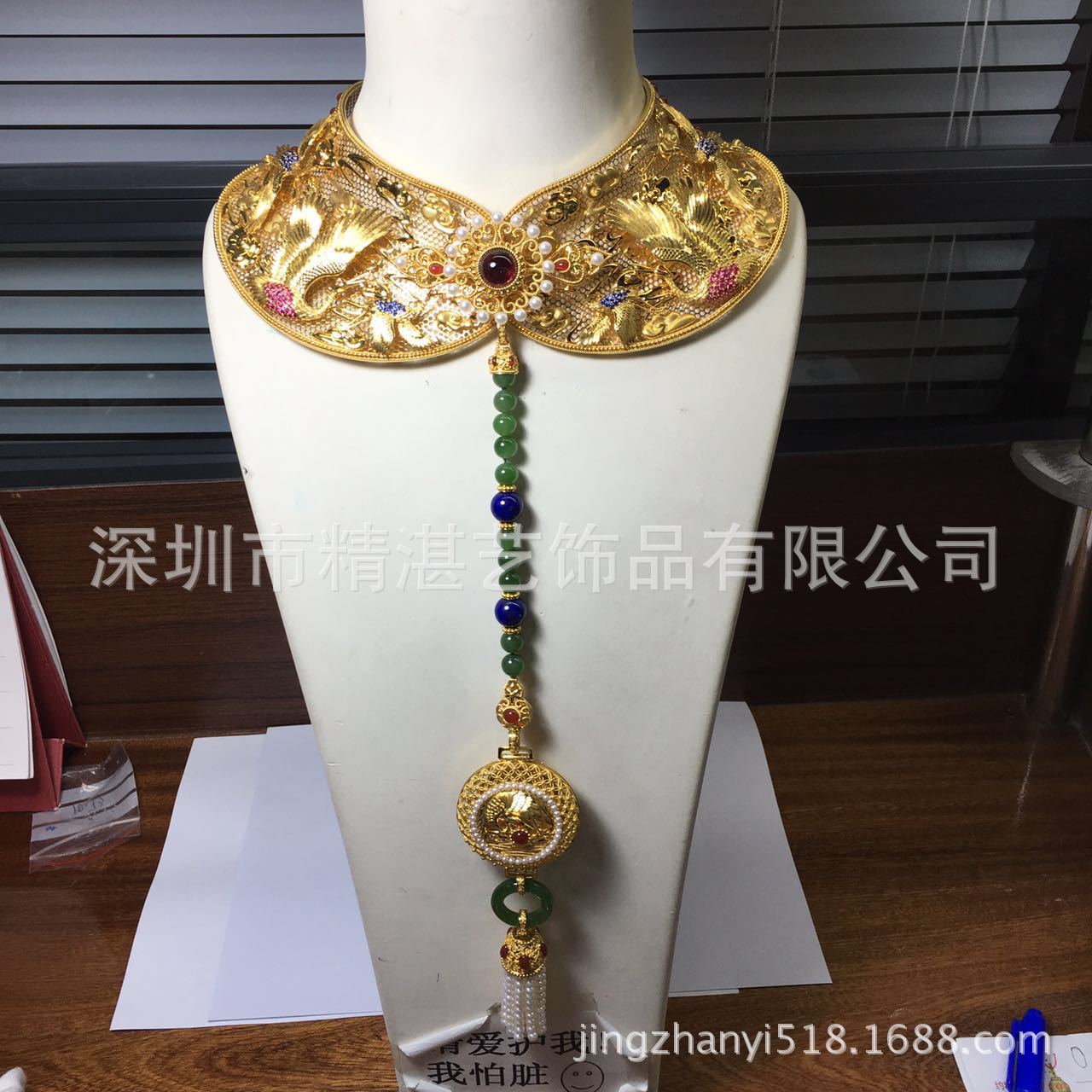 18K gold brooch, 18K gold badge, 18K gold, 18K platinum, 18K rose gold badge processing