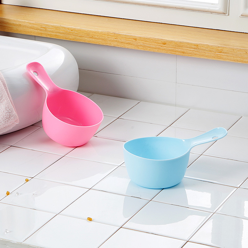 Bath bucket bathtub gift bath spoon water spoon shampoo children's water spoon plastic shampoo Cup shampoo cup water spoon water