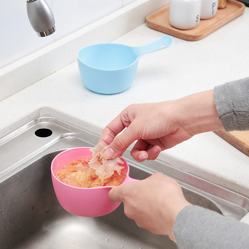 Bath bucket bathtub gift bath spoon water spoon shampoo children's water spoon plastic shampoo Cup shampoo cup water spoon water