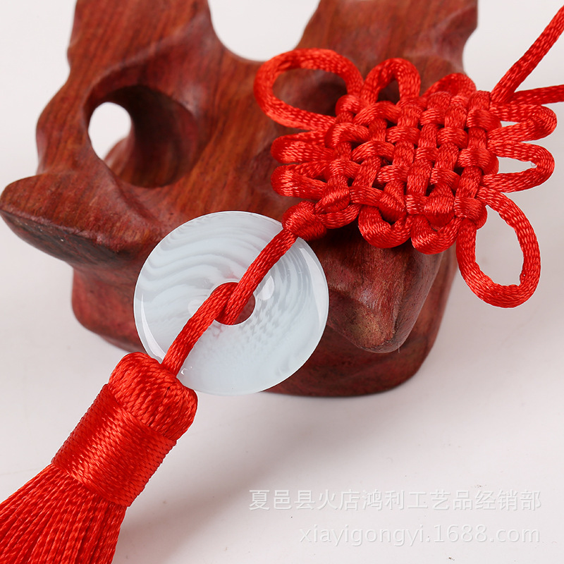 Прямые поставки фабрики маленький китайский узел кулон 25 см * 5 см красный нефрит с золотым желтым нефритом маленький китайский узел