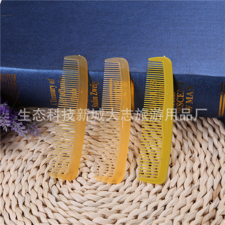 Disposable comb popular wholesale hotel guest room plastic head comb gift comb double tooth manufacturers gift comb