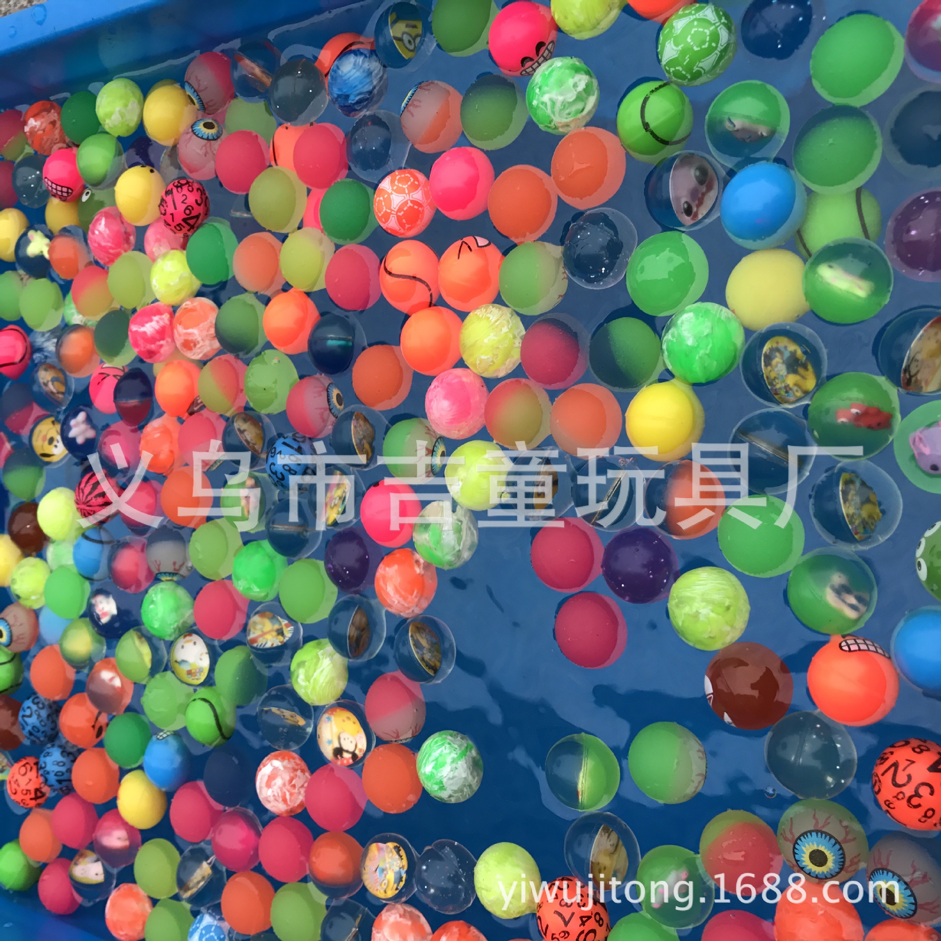 Оптовая продажа резинового плавающего мячика диаметром 27 см