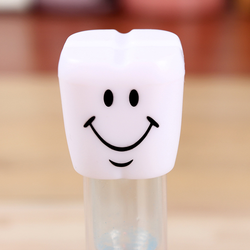 Direct Selling Wholesale 3-Minute Creative Kidsren's Toothbrushing Ornament Timer Mini Promotional Small Gift Smiley Face Hourglass