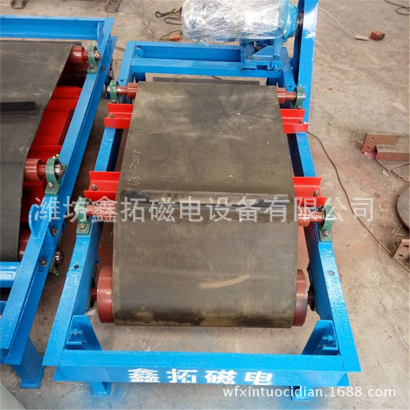 Self-unloading permanent magnet iron remover mine cement strong magnetic iron remover conveyor belt iron remover powder magnetic separation equipment