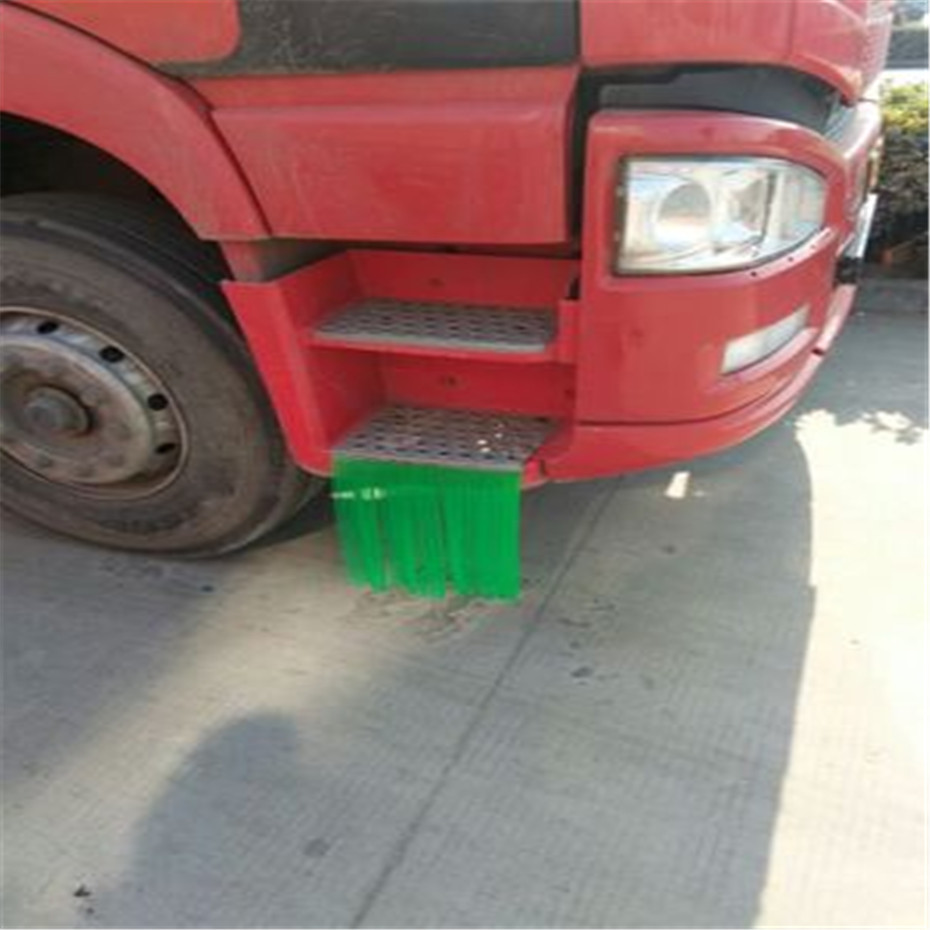 Fire Red thin strip 80cm long truck 1200 type tire sweep mud strip roll wholesale semi-finished products 1.5mm