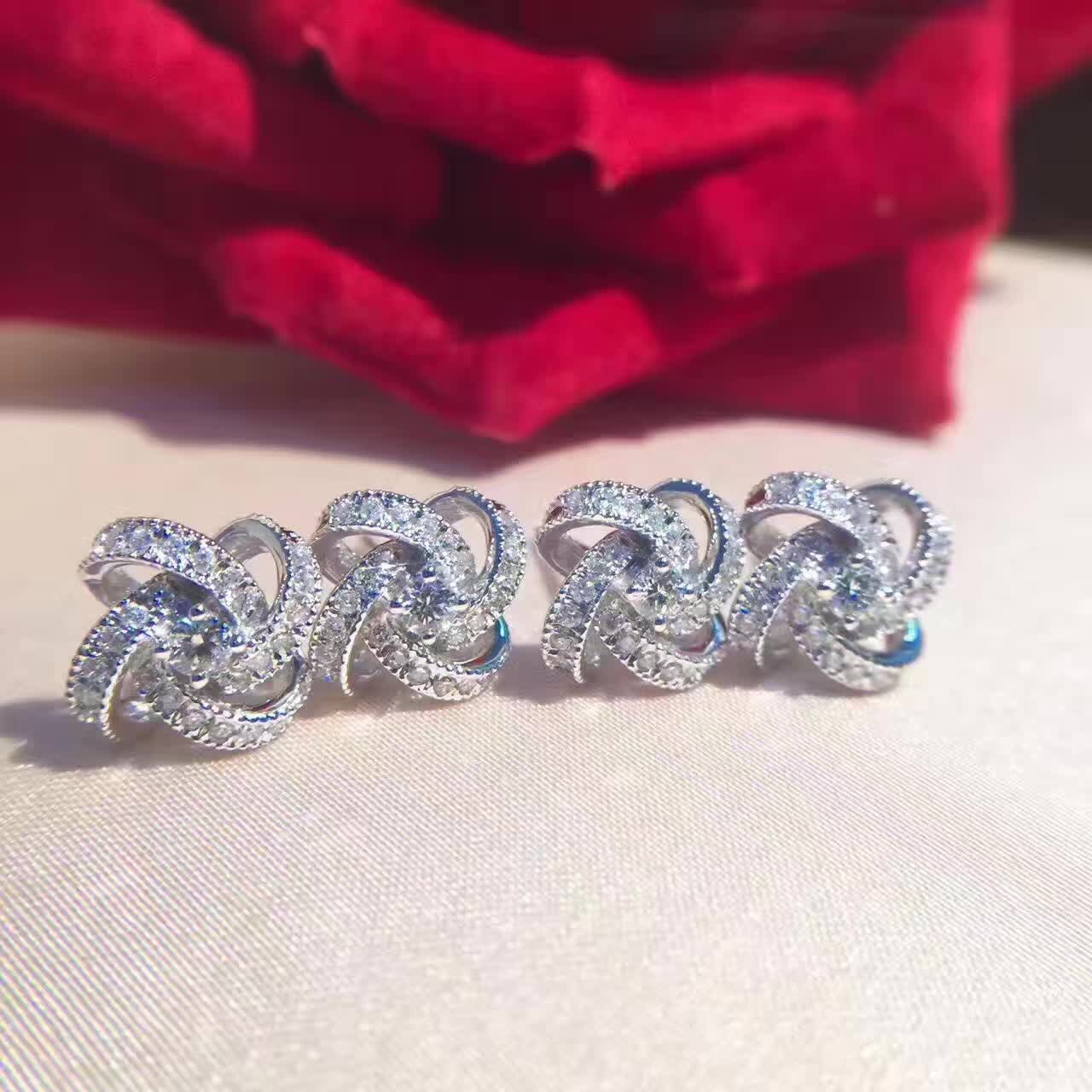 Guangzhou Manufacturer 18K Gold Diamond Earrings K Gold Au750 Luxury Diamond Simple Inlaid Real Diamond Earrings