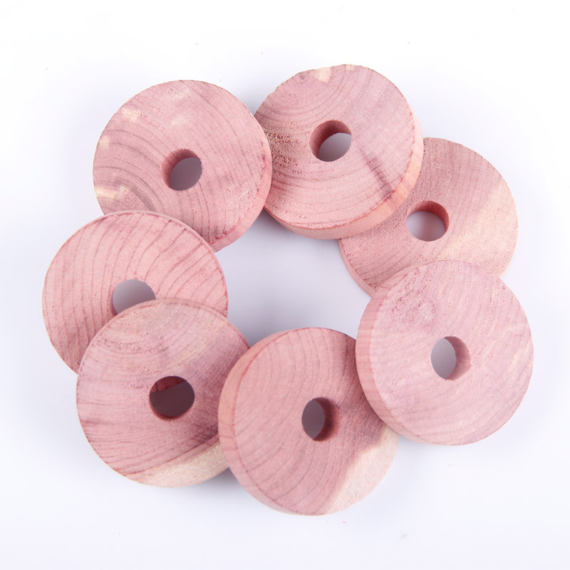 Cedar wood ring round wood chip wood block wardrobe fragrant wood insect repellent and mothproof factory direct supply can be customized packaging