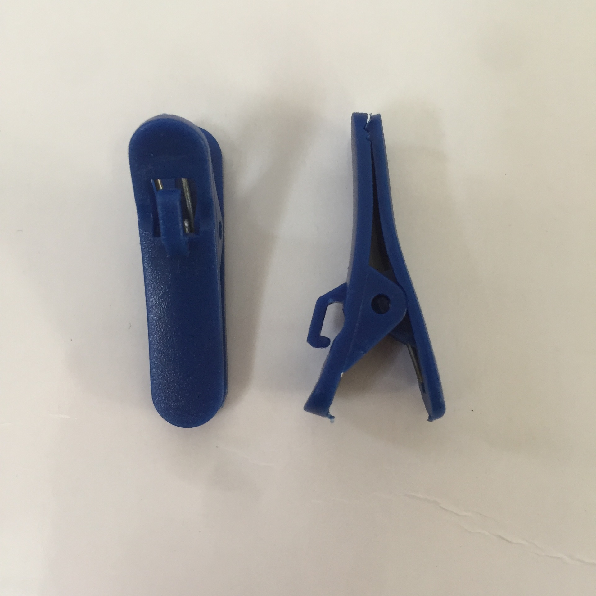 Зажим для кабеля наушников, пластиковый, маленький, черный и белый на выбор