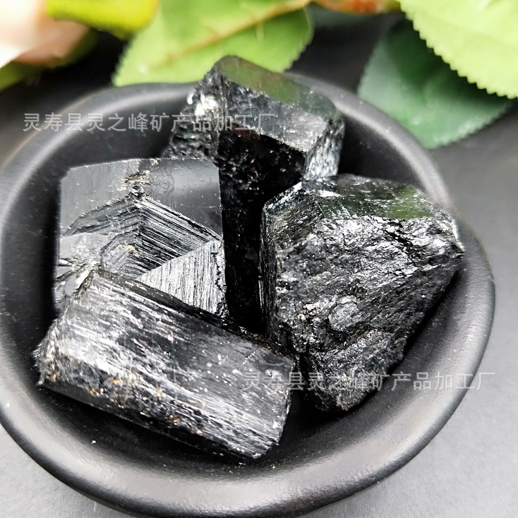 Wholesale High-Purity Tourmaline Stone Single Crystal Tourmaline Xinjiang Tourmaline Particles for Water Treatment in Steam Rooms