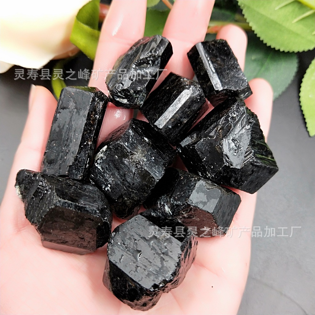 Wholesale High-Purity Tourmaline Stone Single Crystal Tourmaline Xinjiang Tourmaline Particles for Water Treatment in Steam Rooms