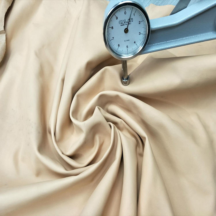 Super Soft Sheepskin Garment Leather Lightweight Washable Genuine Leather Fabric Multicolor in stock