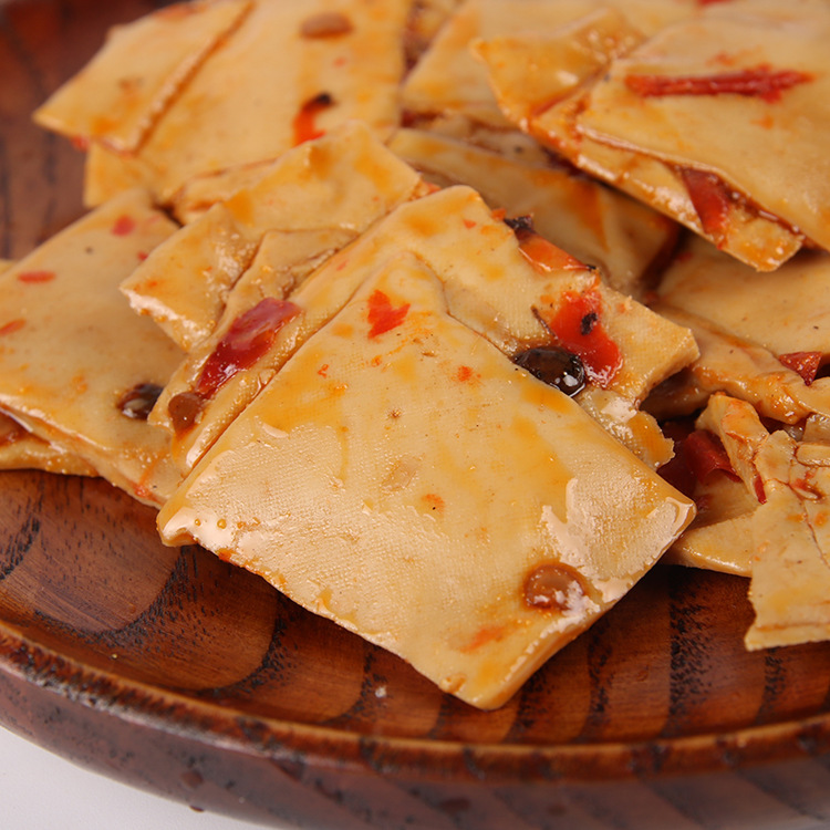 Pickled pepper dried tofu 70 g/bag manufacturers supply specialty duozi multi-flavor spicy dried tofu convenience store snacks