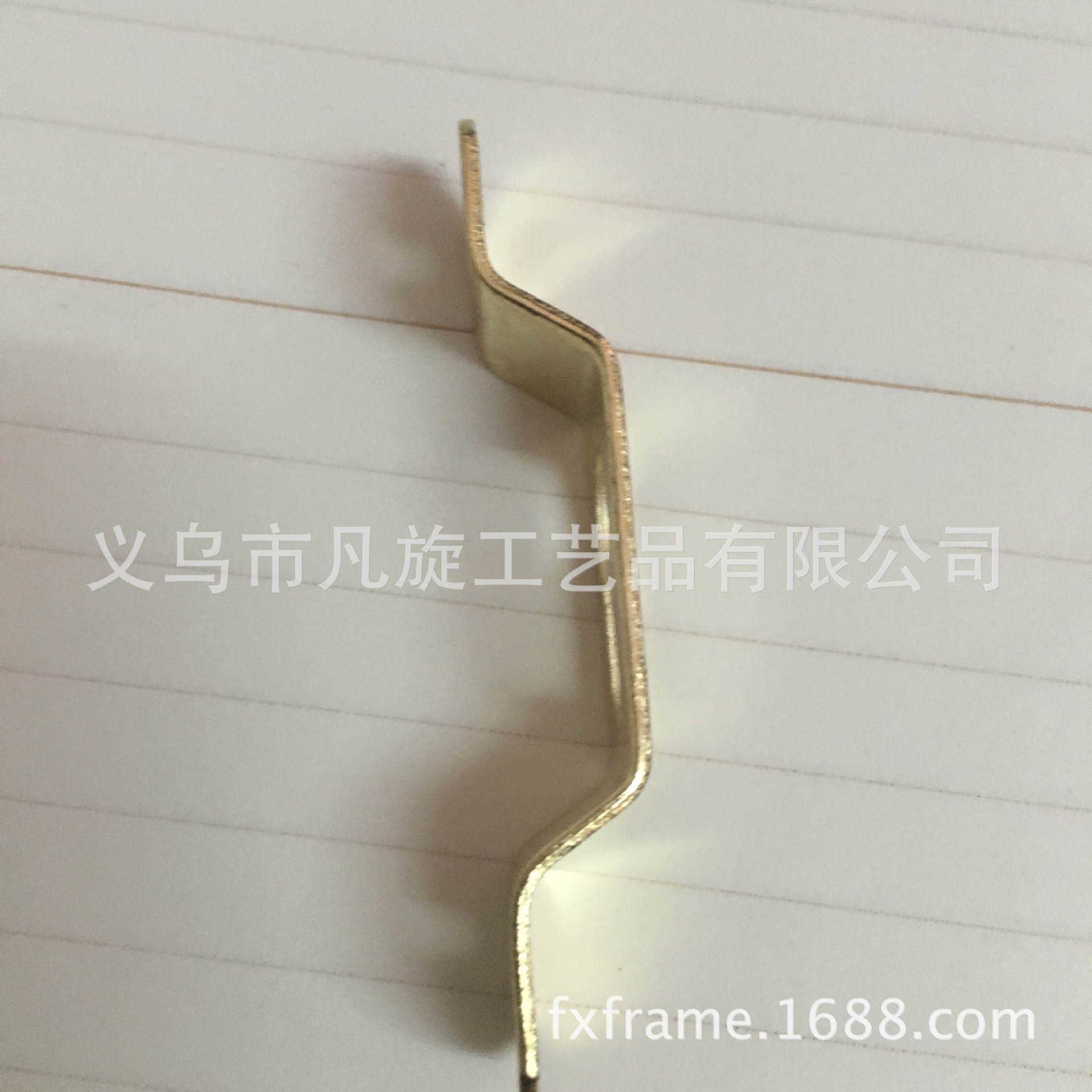 Аппаратное обеспечение для фоторамки золото большое с двумя отверстиями темное подвешивание различных толщин