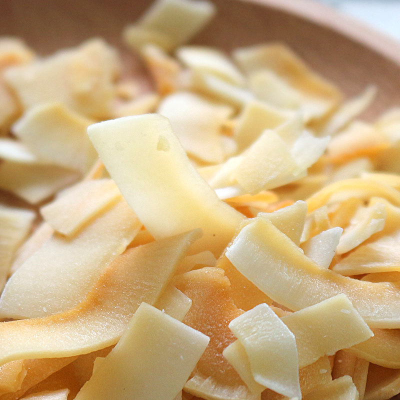 Hainan specialty Nanguo food crispy snacks original durian flavor coconut slices 60g coconut slices boxed carbon baked coconut slices