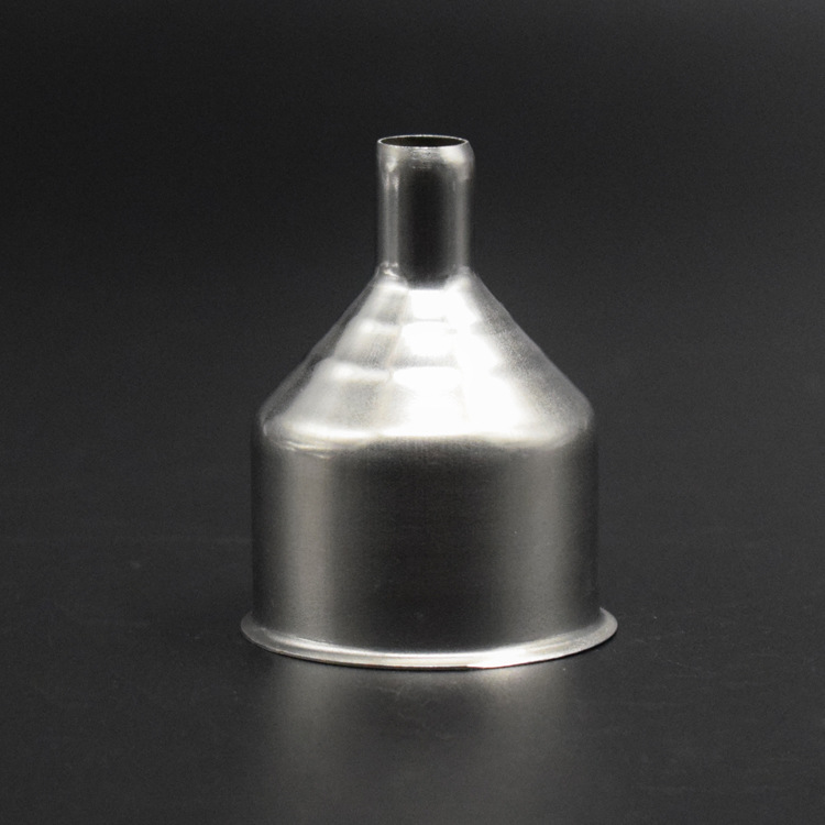 Factory wholesale medium and large funnel can be customized logo foreskin can be sampled can be equipped with hip flask portable outdoor