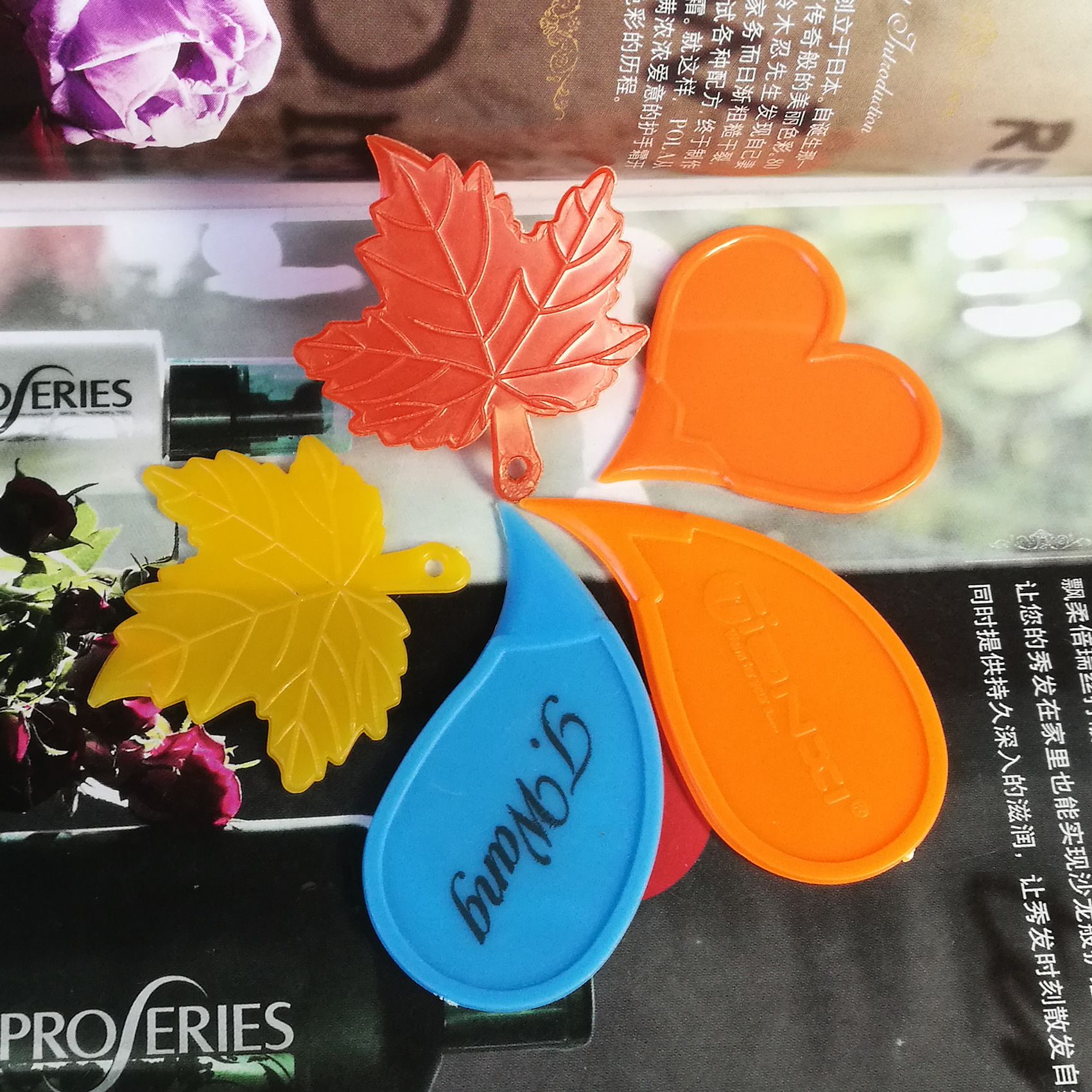 T factory wholesale practical express unpacking mini plastic box opener can set logo QR code