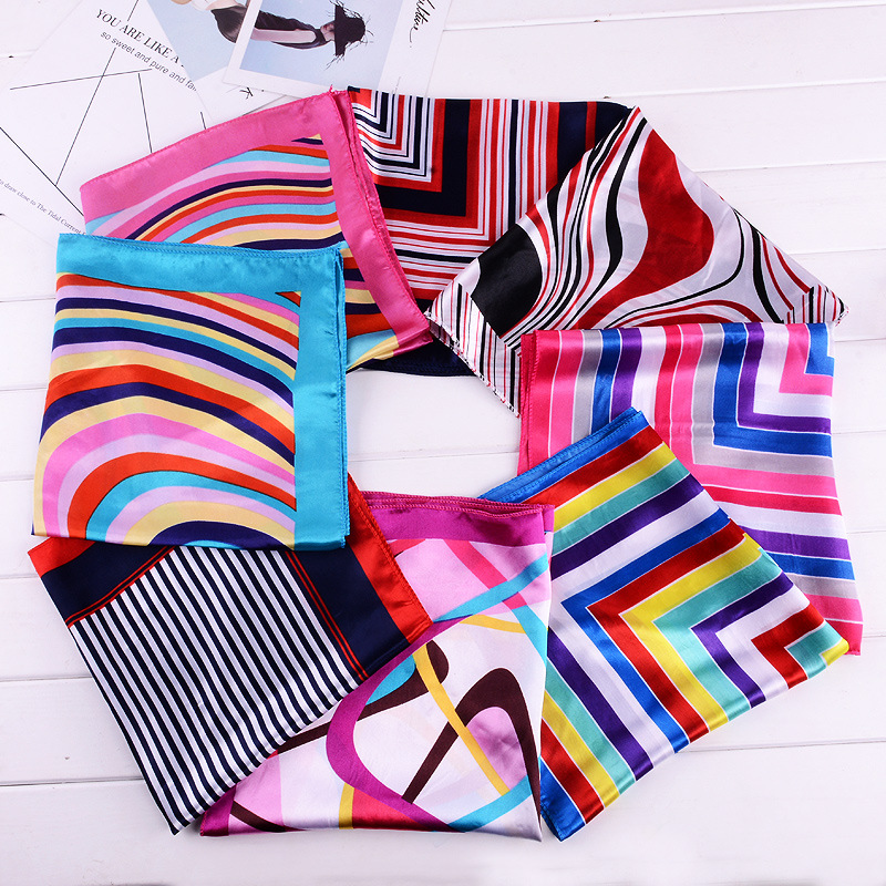 Новая весенне-летняя осенняя шарф для женщин из искусственного шелка, универсальный маленький квадратный шарф оптом с сумкой