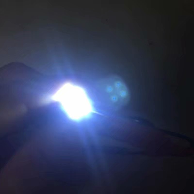 Youchebang T10 W5W 194 3528 1210 4SMD indicator lamp instrument lamp license plate lamp LED