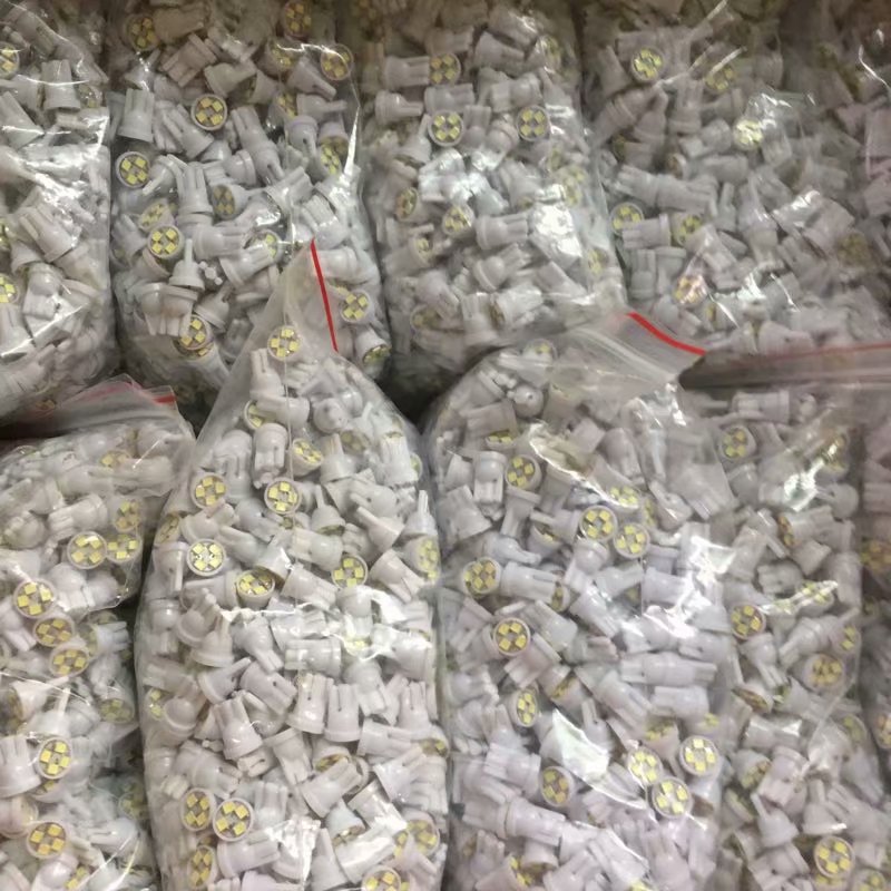 Youchebang T10 W5W 194 3528 1210 4SMD indicator lamp instrument lamp license plate lamp LED