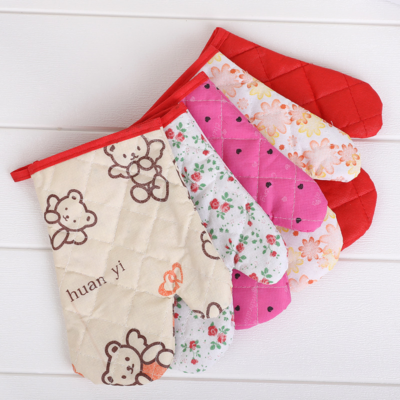 Factory direct non-woven microwave oven gloves baking high temperature resistant oven gloves heat insulation non-slip gloves