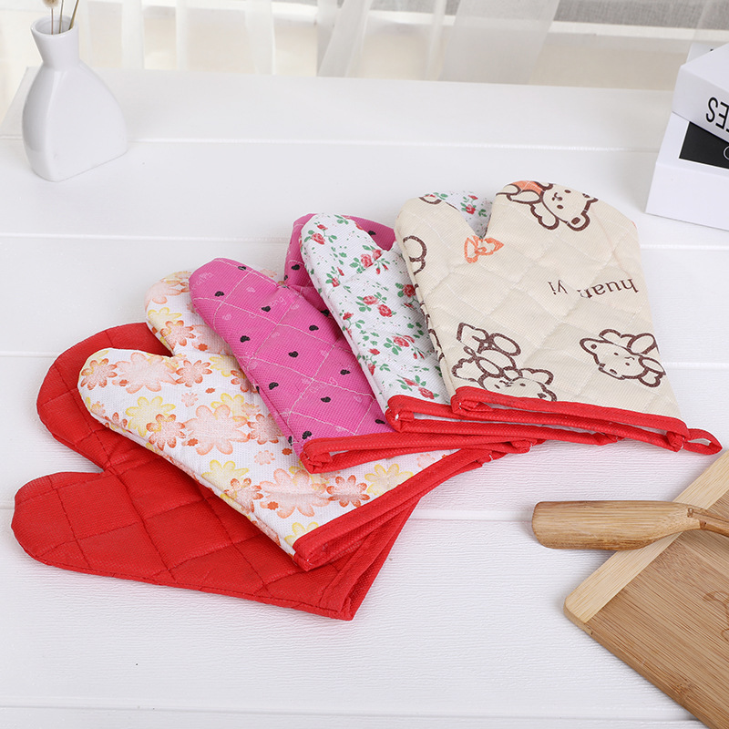 Factory direct non-woven microwave oven gloves baking high temperature resistant oven gloves heat insulation non-slip gloves
