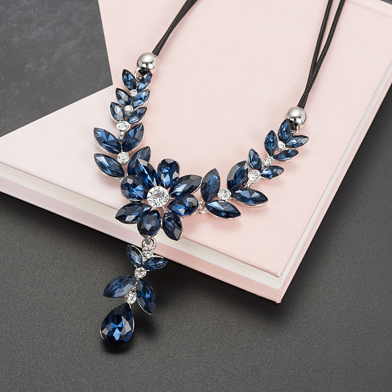 Hot Selling Necklace Water Drop Jewelry Crystal Diamond Pendant Necklace Women's Rhinestone Double Layer Fart Rope Necklace White Diamond