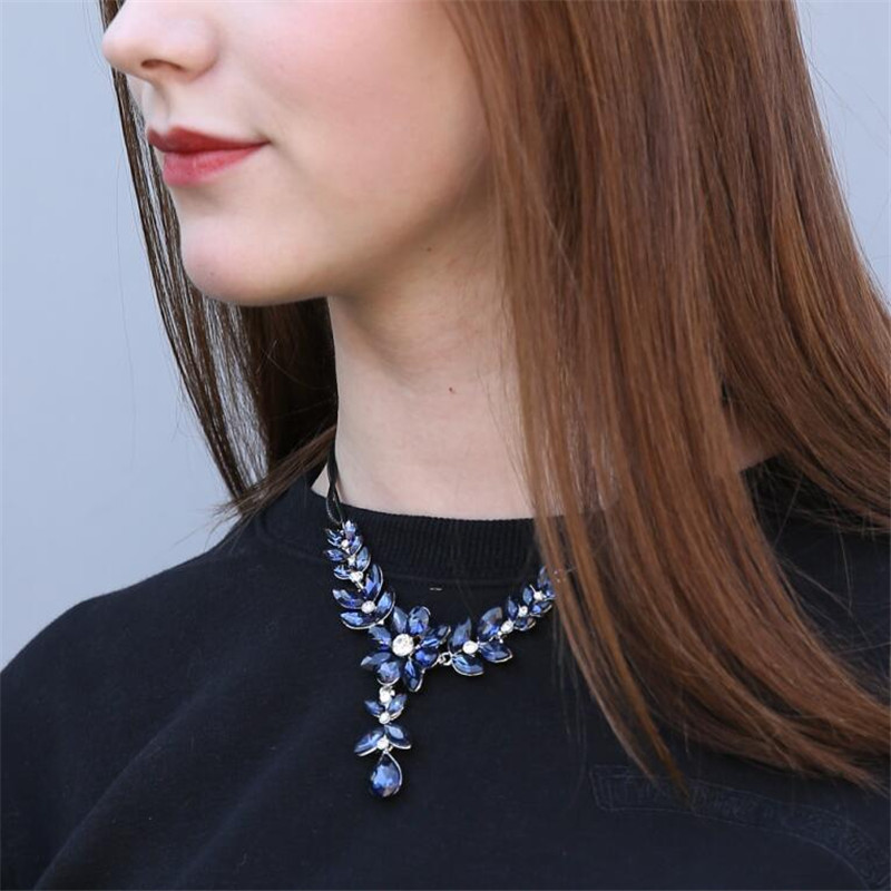 Hot Selling Necklace Water Drop Jewelry Crystal Diamond Pendant Necklace Women's Rhinestone Double Layer Fart Rope Necklace White Diamond