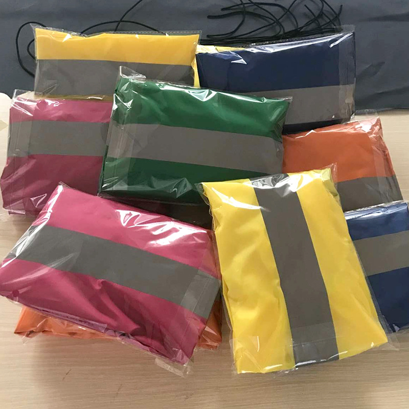 Factory wholesale 190T silver coated dustproof Waterproof UV night reflective elastic mountaineering backpack rain cover