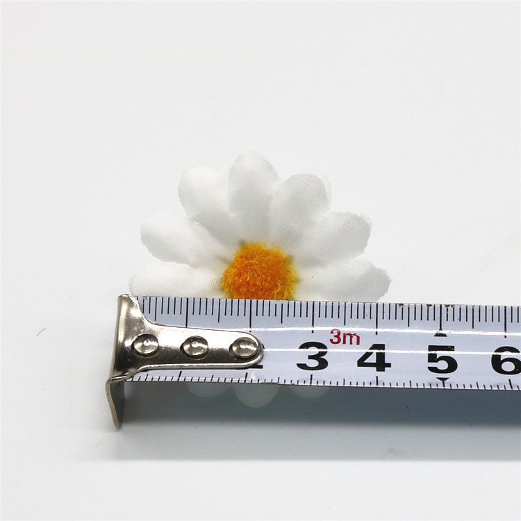 Factory direct 4cm simulation small sun flower head small chrysanthemum arch road guide flower head wreath flower wholesale