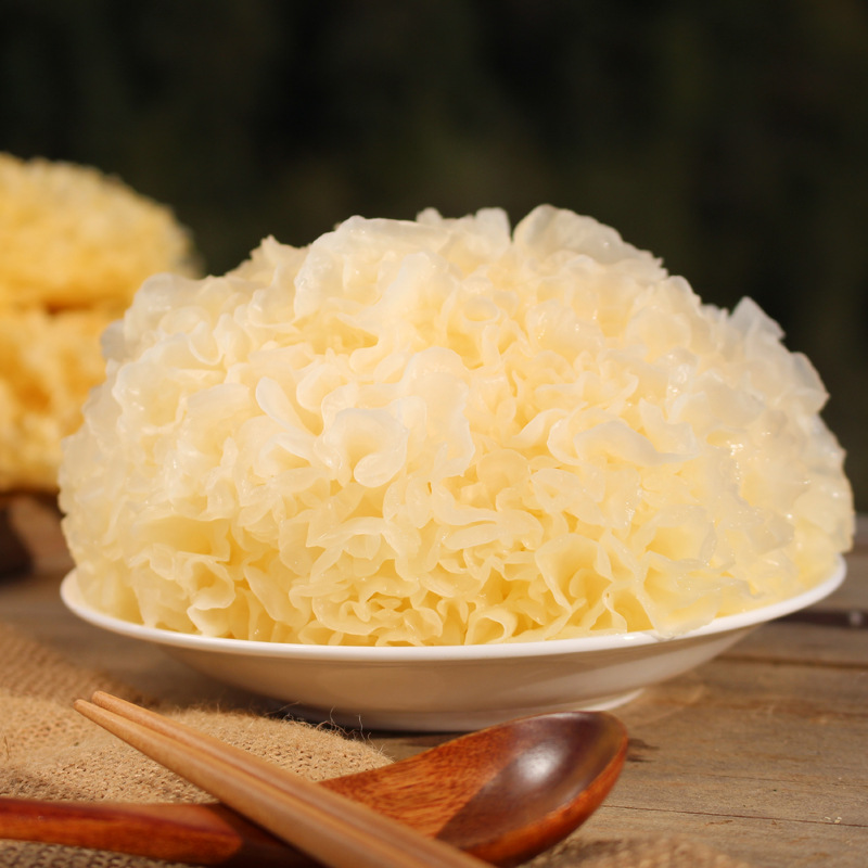 Crown ear single large white fungus independent packaging white fungus independent packaging dry snow ear non-ugly ear can be processed