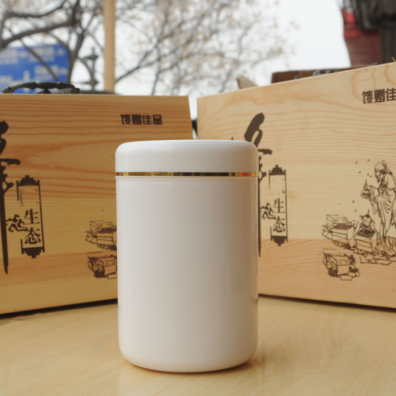 Bee Farm Fresh royal jelly 500g wholesale self-produced fresh active bee milk royal jelly bottled original royal jelly