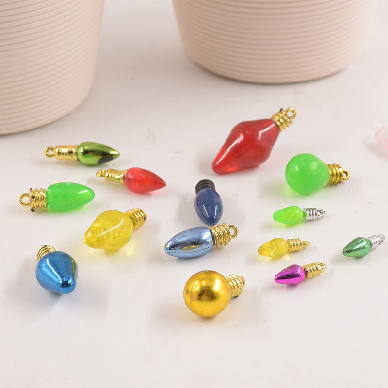 Пластиковые электролитические маленькие лампочки, цветные рождественские бусины, декоративные аксессуары, подвески, оптовая продажа различных спецификаций