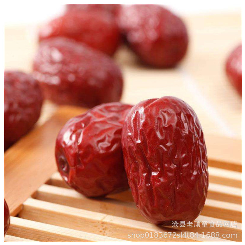 Xinjiang Red Dates, Western Region Small Dates, Desert Gray Dates, Fresh Dates, Primary Raw Materials, Original Flavor, No Additives, Wholesale Price