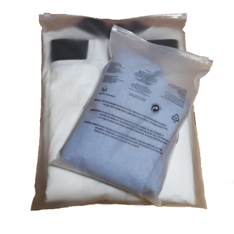 Customized Packaging Bag, Inner Clothing Zipper Bag, Clothing Packaging Bag, down Jacket Clothing Bag, Ziplock Bag with Logo Printed on It