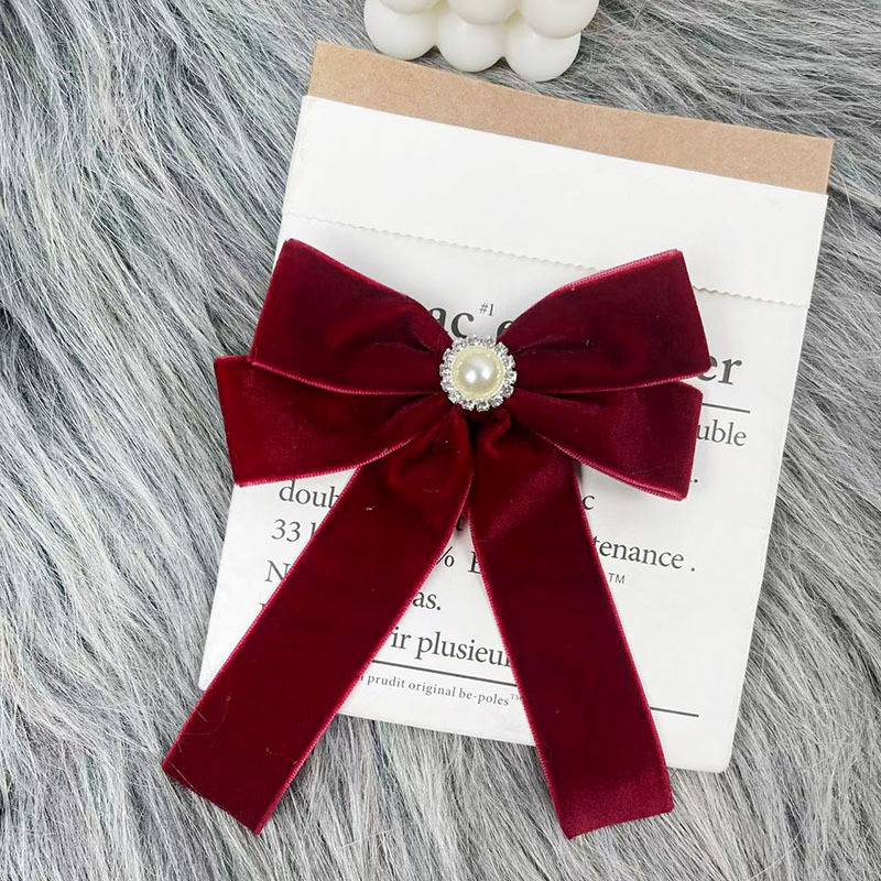 Dongdaemun Bow Tie Shirt for Women with Pearl Collar, Floral Preppy Style, Black Velvet Bow Tie Neckline Decoration, Vintage Ribbon