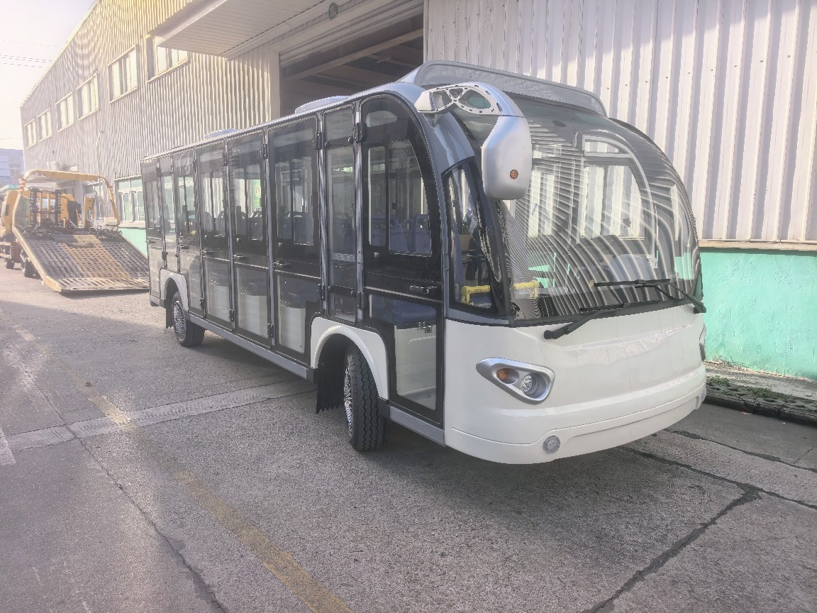 Экскурсионный автомобиль на 23 места в Шанхае с закрытыми дверями, экологически чистый транспорт