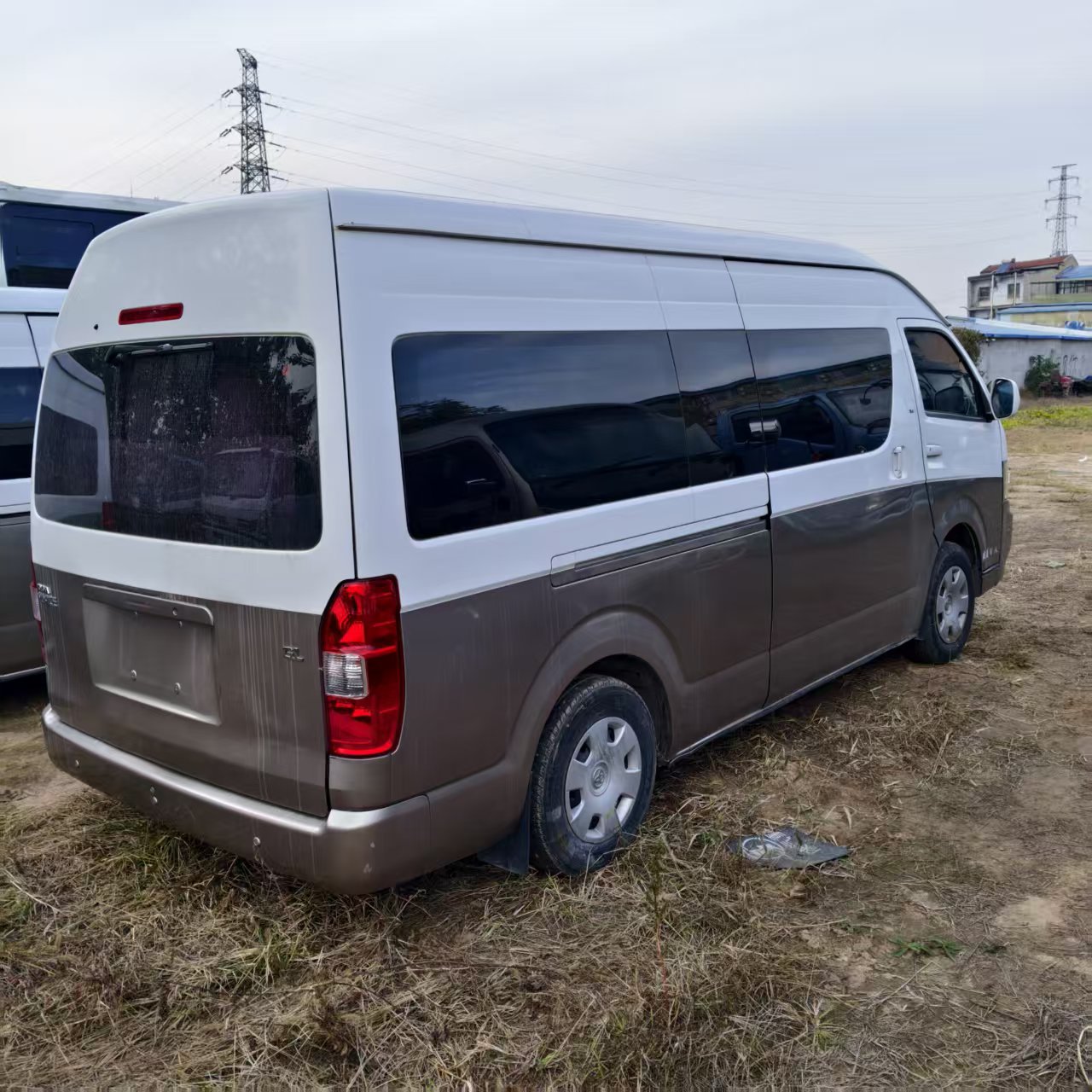 Export Toyota Hiace 14-Seat Minibus Coaster 19-23-Seat Minibus