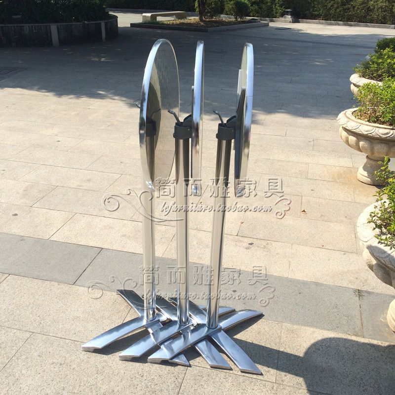 Xzfu055 Rust-Proof Steel Surface Tall Cocktail Table Foldableable Aluminum Foot Bar Table Industrial Style Easy to Clean Bar Round