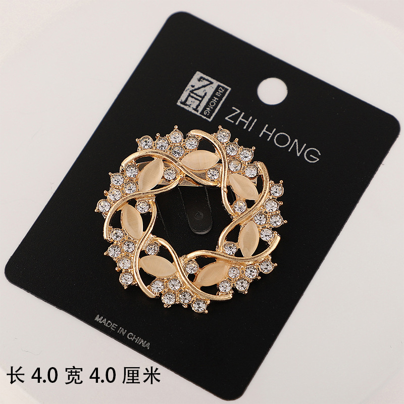 Brooch high-grade niche alloy corsage light luxury diamond-embedded all-match fixed anti-exposure pin corsage jewelry wholesale